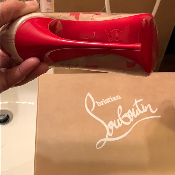 Shoes - Picture 4 of 4